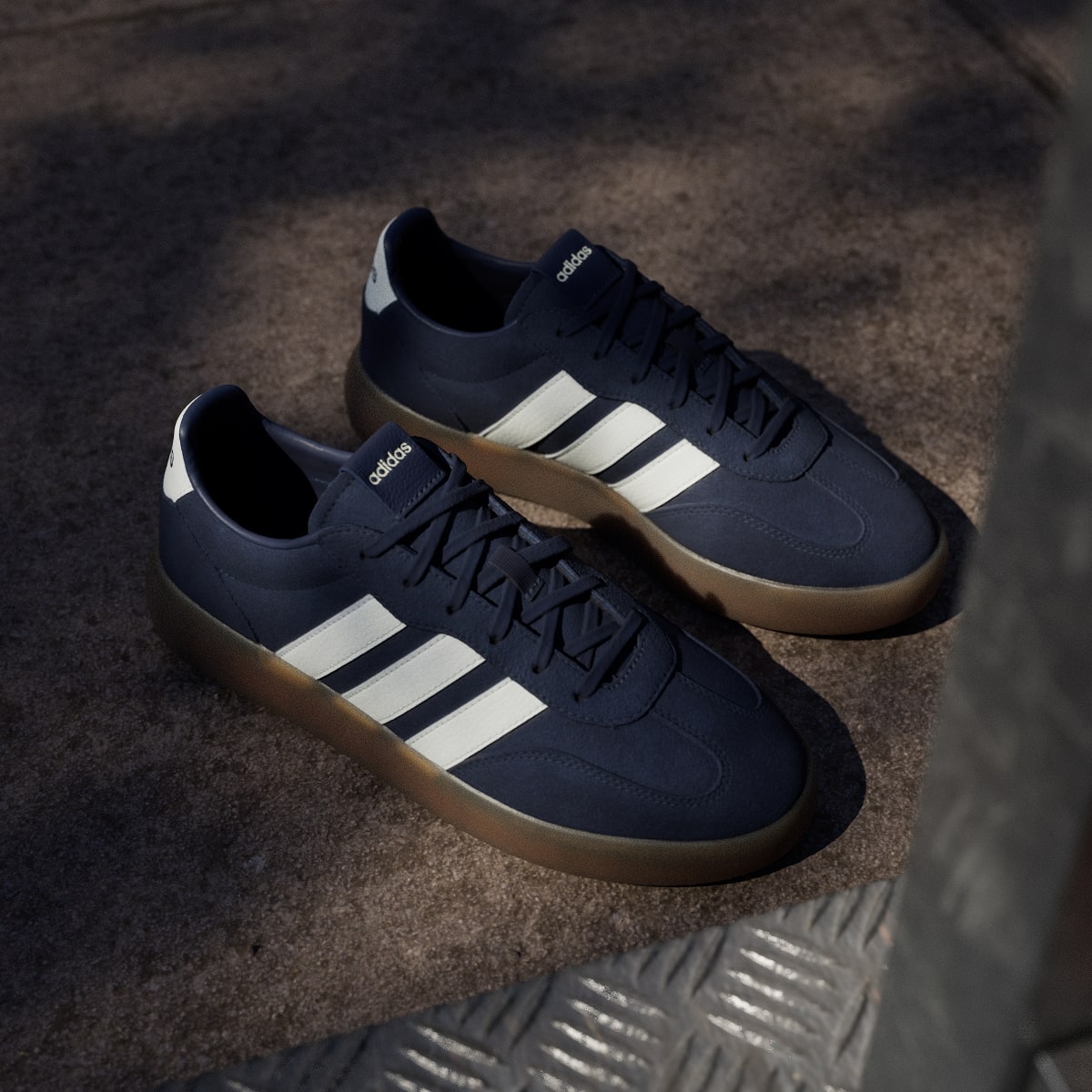 Adidas Men's BARREDA DECODE SHOES - Night Indigo / Off White / Gum - Image 5