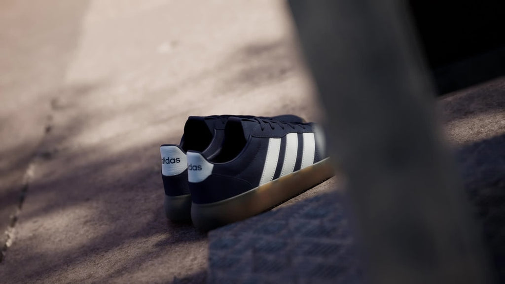 Adidas Men's BARREDA DECODE SHOES - Night Indigo / Off White / Gum - Image 2