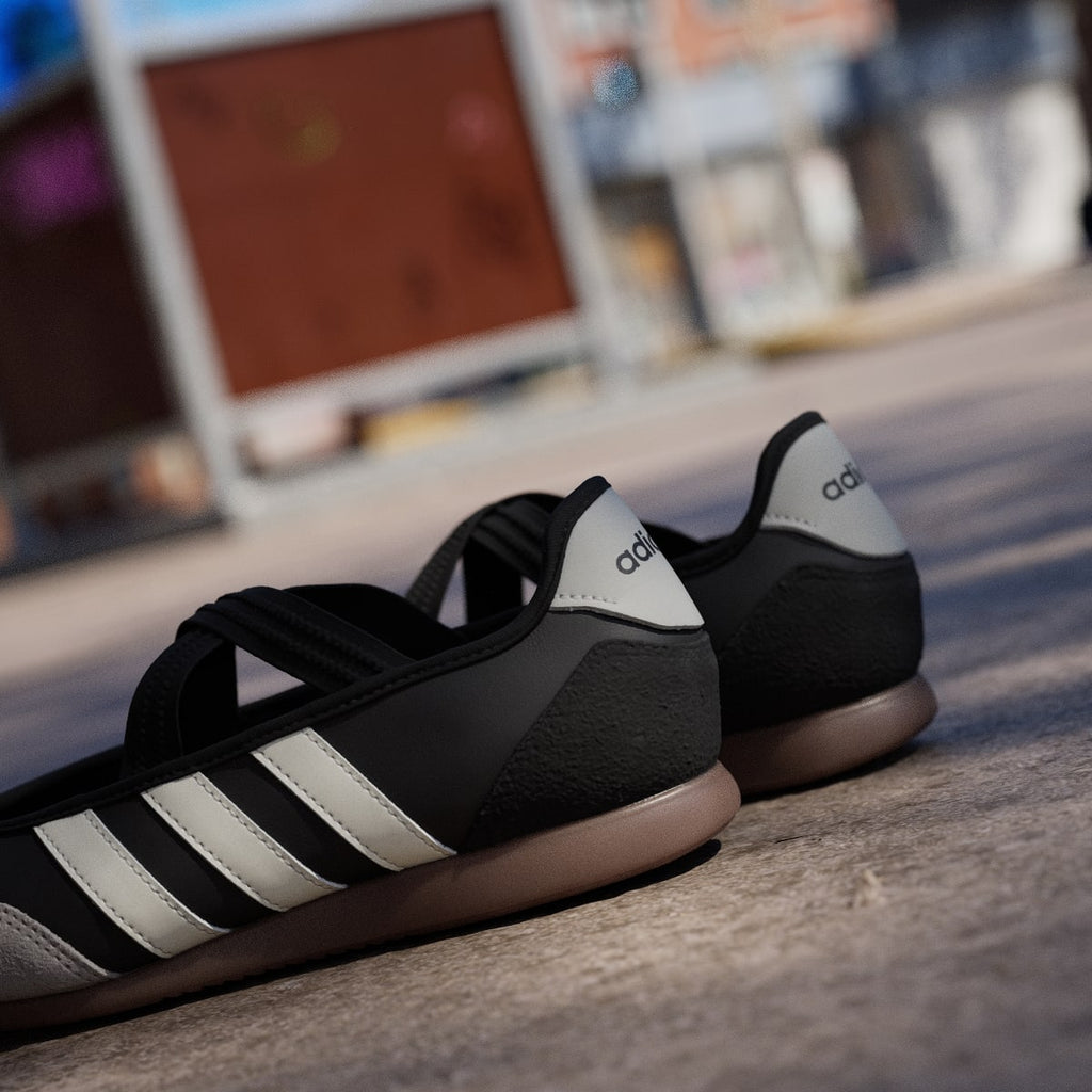 Adidas Women's BARREDA MARY JANE SHOES - Core Black / Core White / Gum - Image 9
