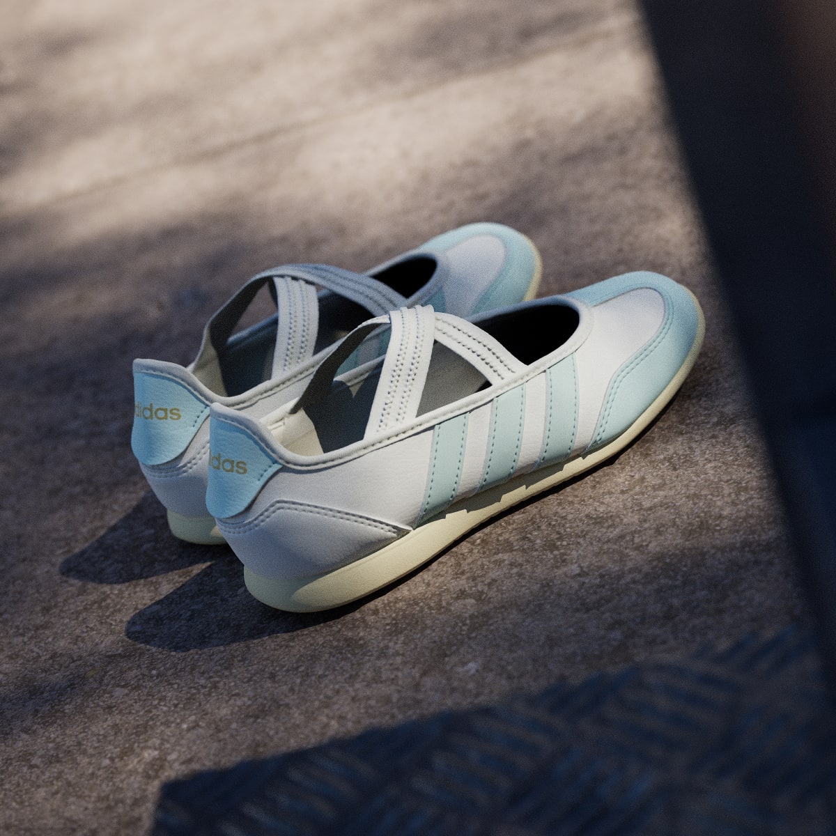 Adidas Kids' BARREDA MARY JANE SHOES JUNIOR - Core White / Halo Mint / Warm Vanilla - Image 6