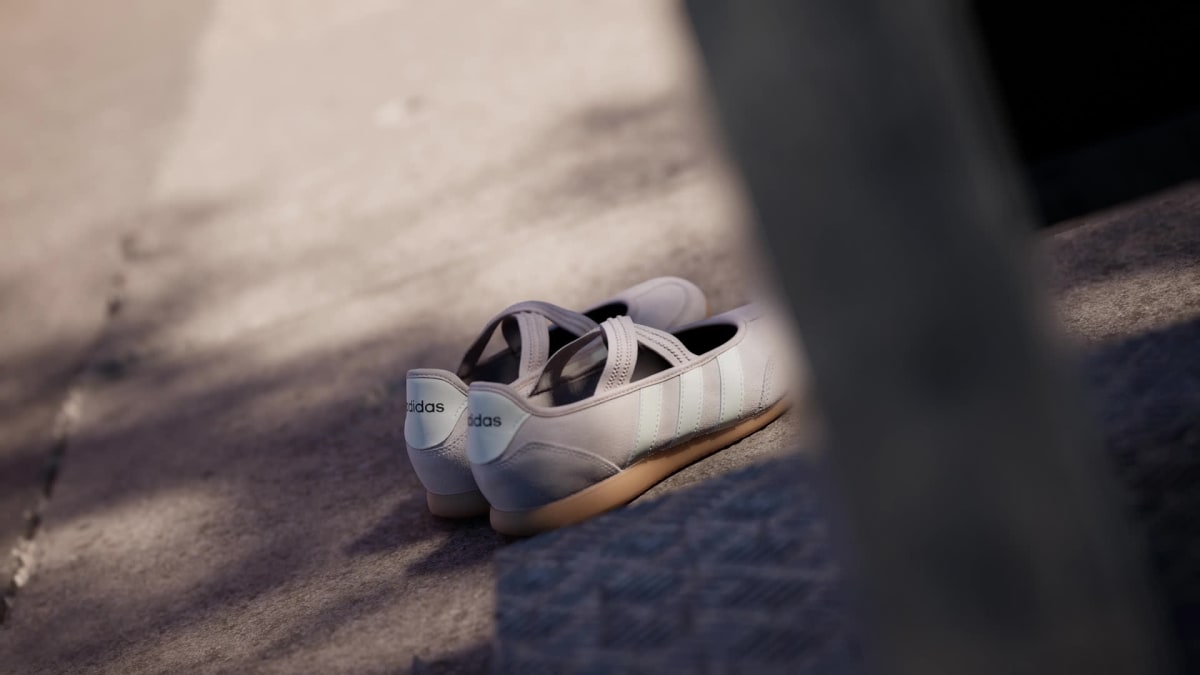Adidas Women's BARREDA MARY JANE SHOES - Putty Mauve / Off White / Gum - Image 2