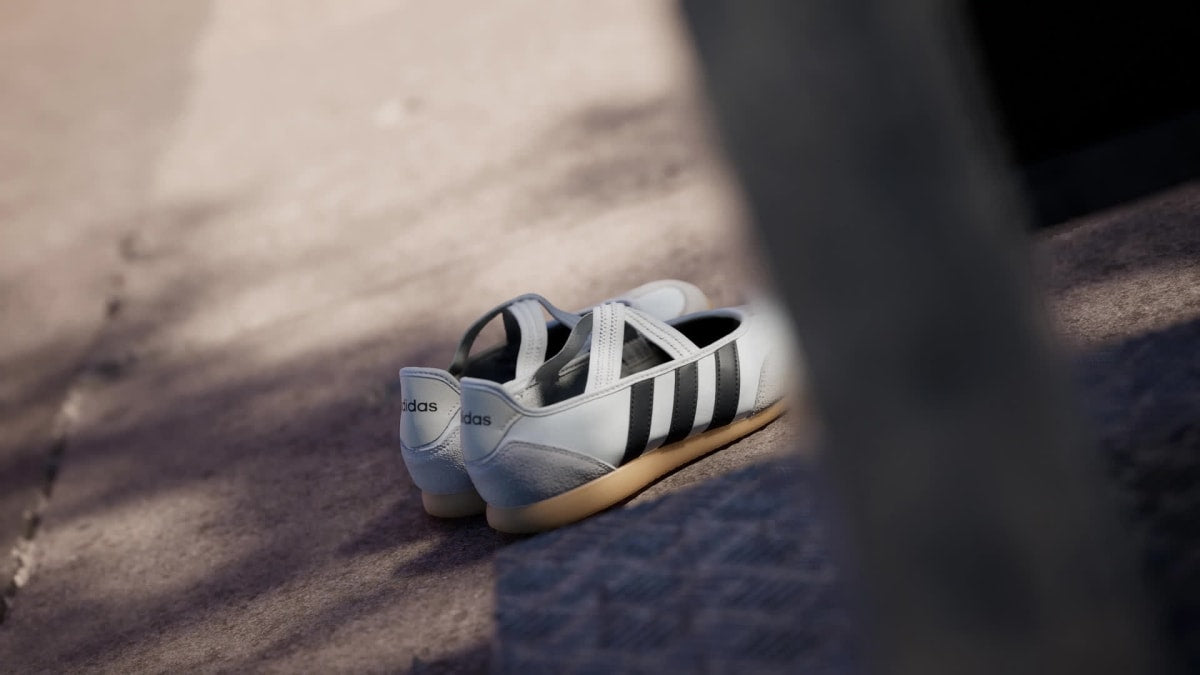 Adidas Women's BARREDA MARY JANE SHOES - Core White / Core Black / Gum - Image 2