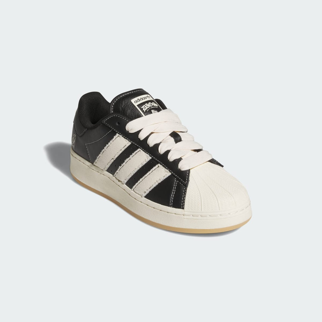 Adidas Men's DIOS SUPERSTAR XLG - Core Black / Cream White / Gold Metallic - Image 4
