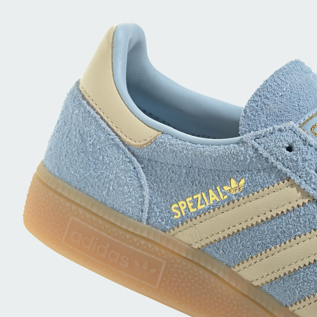 Adidas Women's HANDBALL SPEZIAL SHOES - Clear Sky / Warm Vanilla / Gold Metallic - Image 9