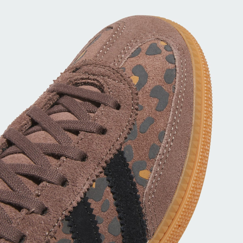 Adidas Kids' HANDBALL SPEZIAL SHOES - Earth Strata / Core Black / Glow Pink - Image 8