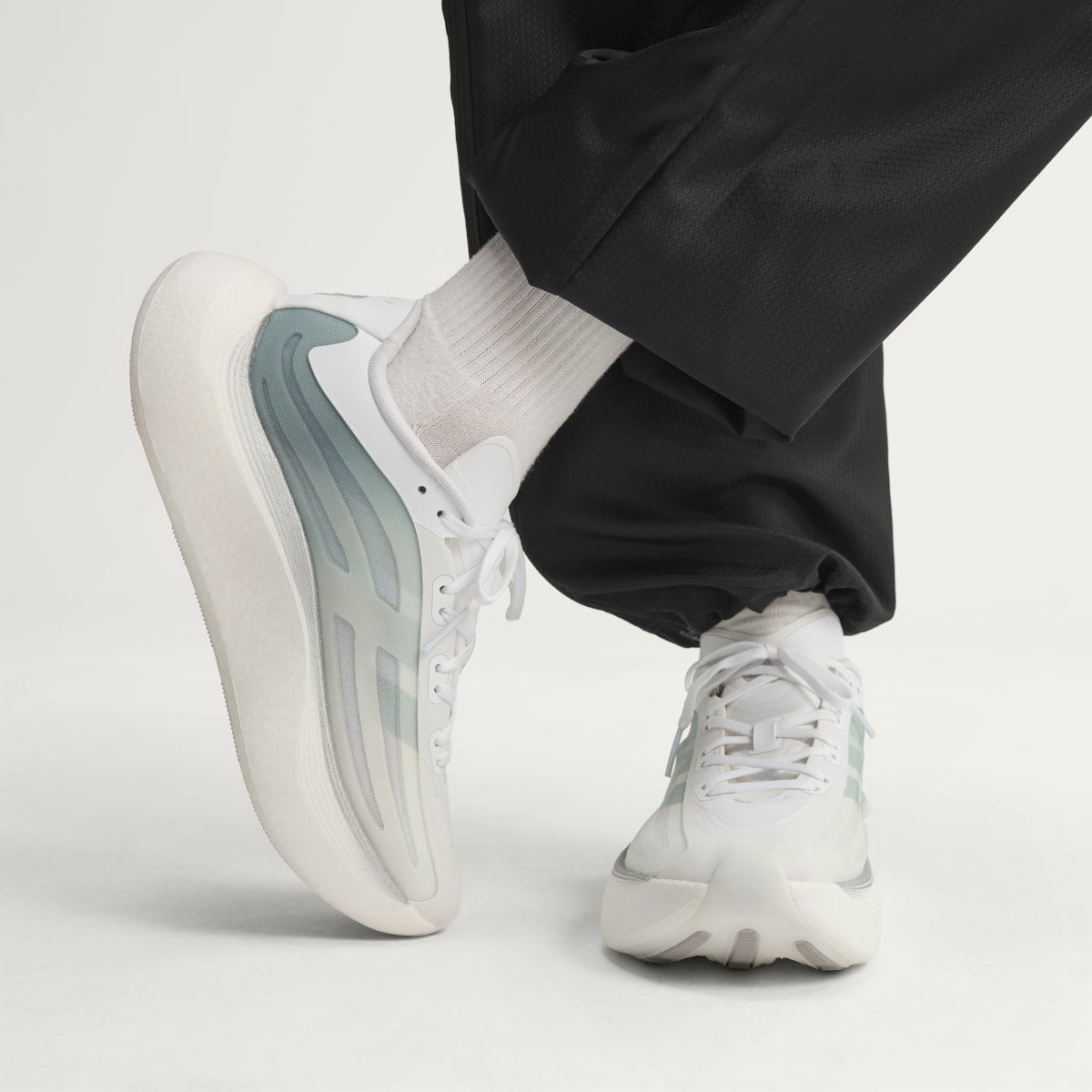 Adidas Men's HYPERBOOST EPHR LT SHOES - Yellow / Cloud White / Silver Metallic - Image 5