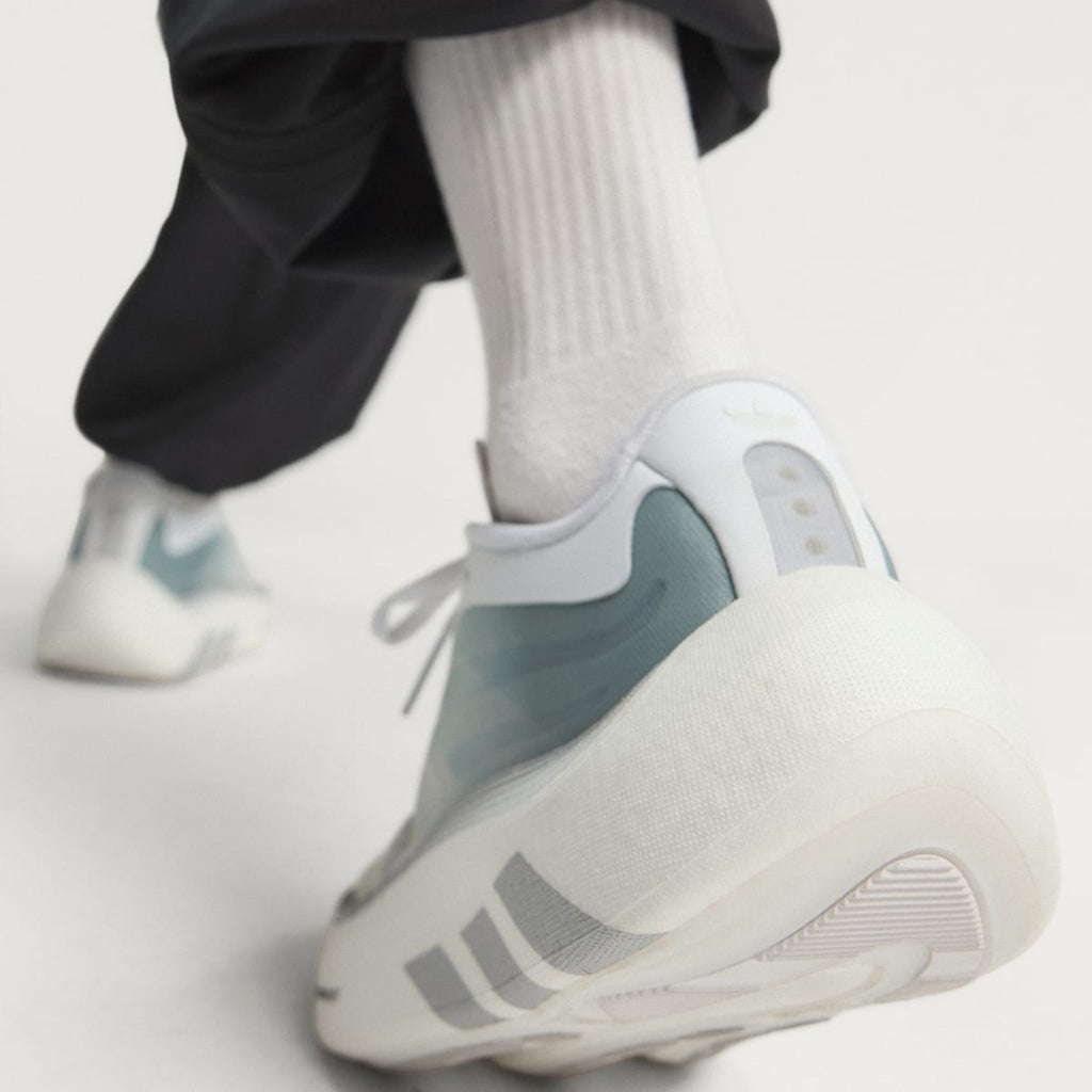 Adidas Men's HYPERBOOST EPHR LT SHOES - Yellow / Cloud White / Silver Metallic - Image 8