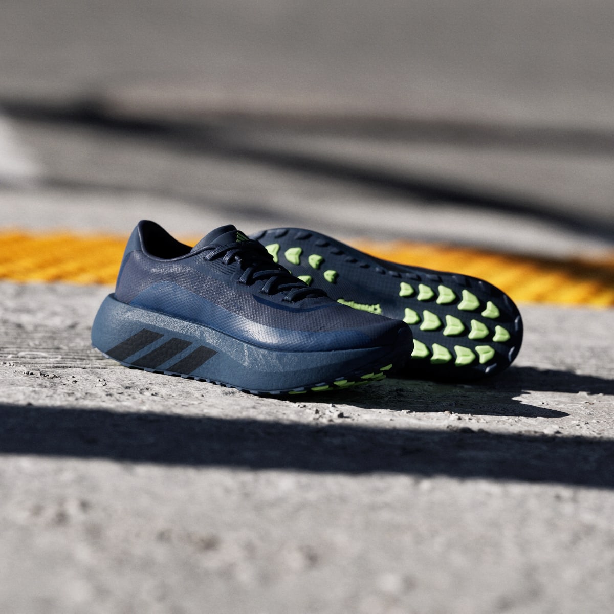 Adidas Men's HYPERBOOST GTX M Shoes - Preloved Ink / Aurora Ink / Green Spark - Image 7