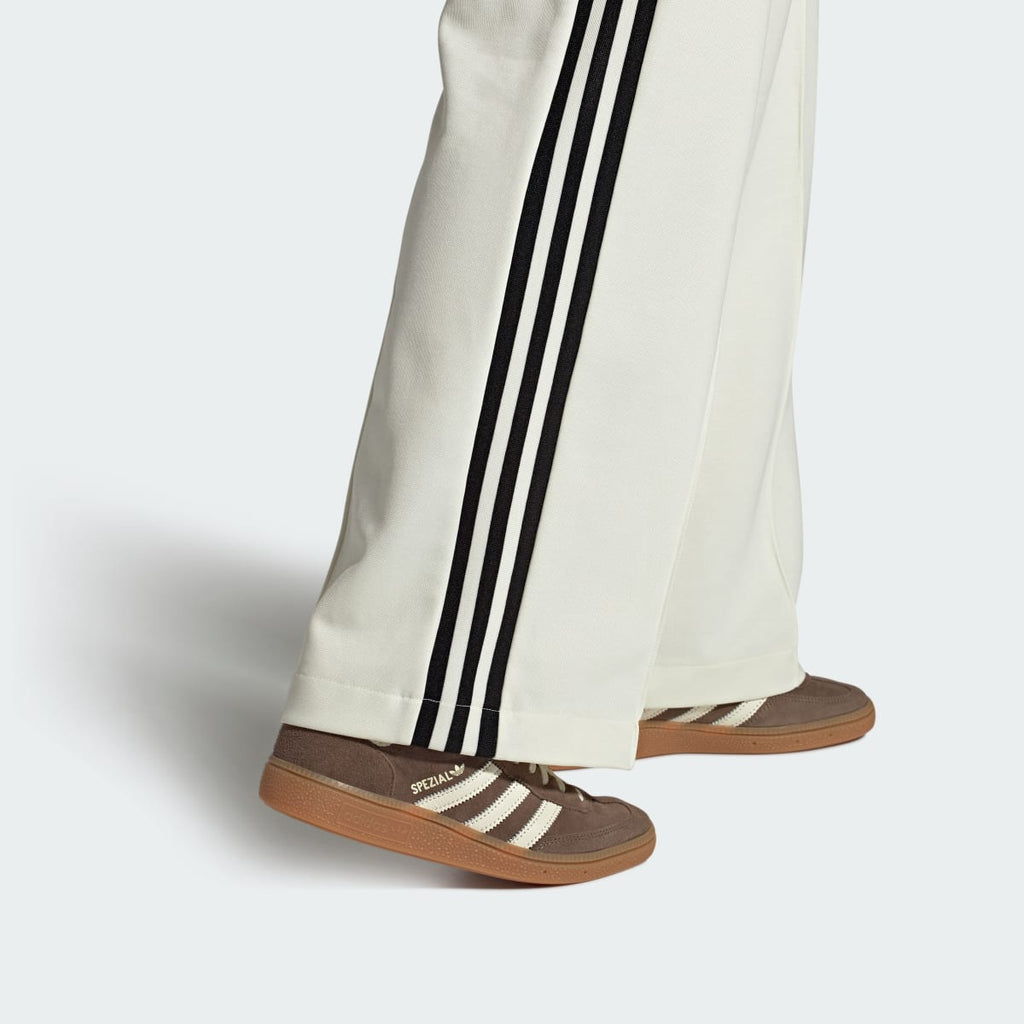Adidas Women's Handball Spezial Shoes - Earth Strata / Off White / Gum - Image 4