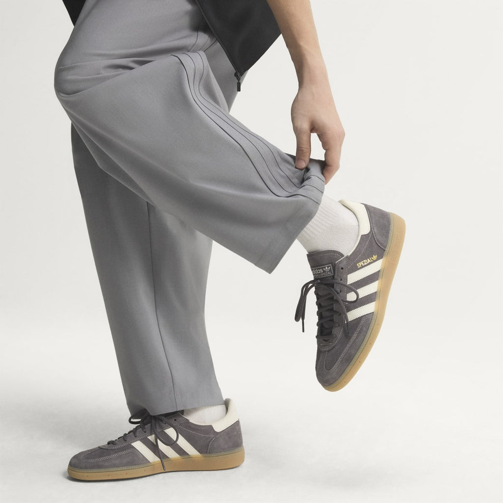 Adidas Men's Handball Spezial Shoes - Grey Strata / Off White / Gum - Image 7