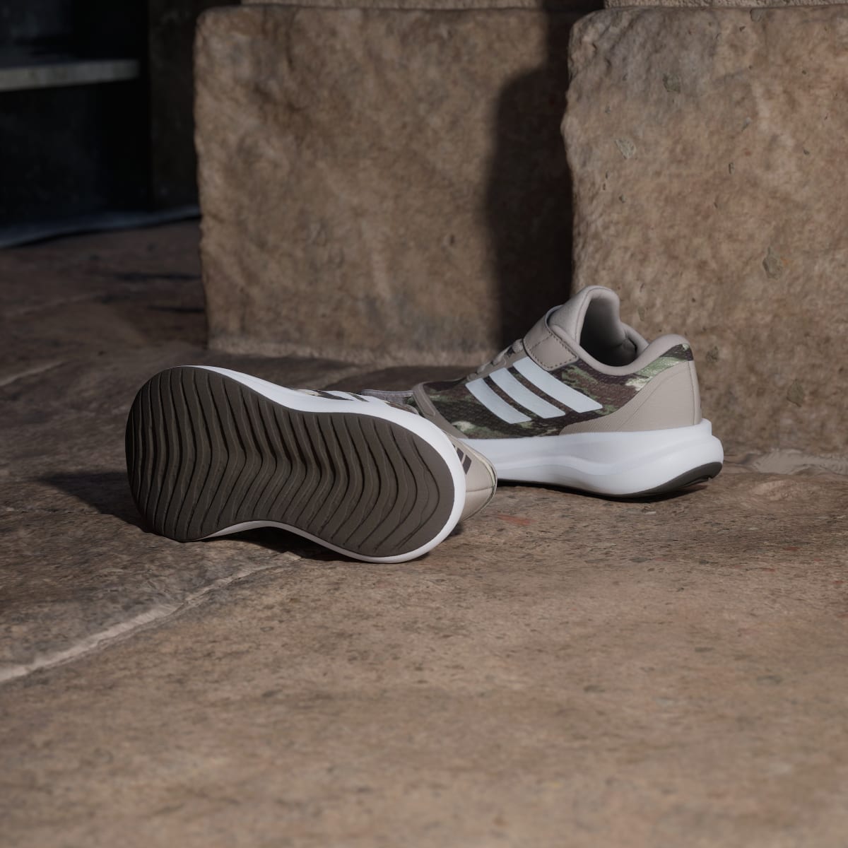 Adidas Kids' RUNFALCON 6 SHOES CHILDREN - Light Brown / Cloud White / Dark Brown - Image 4