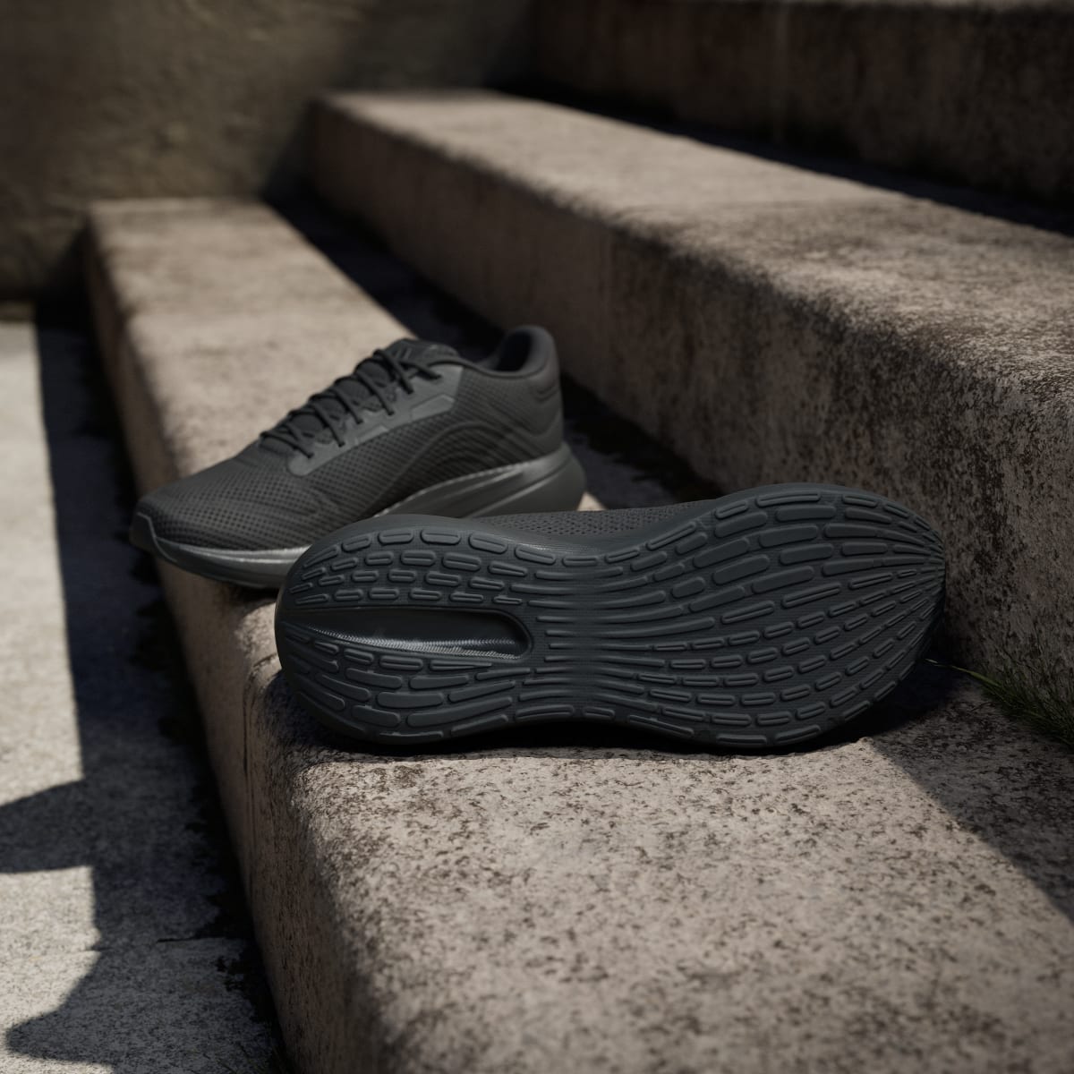 Adidas Men's Response Runner Shoes - Core Black / Core Black / Core Black - Image 4