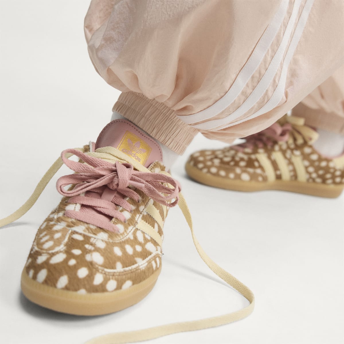 Adidas Women's SAMBA OG SHOES - Brown Desert / Warm Vanilla / Wonder Mauve - Image 7