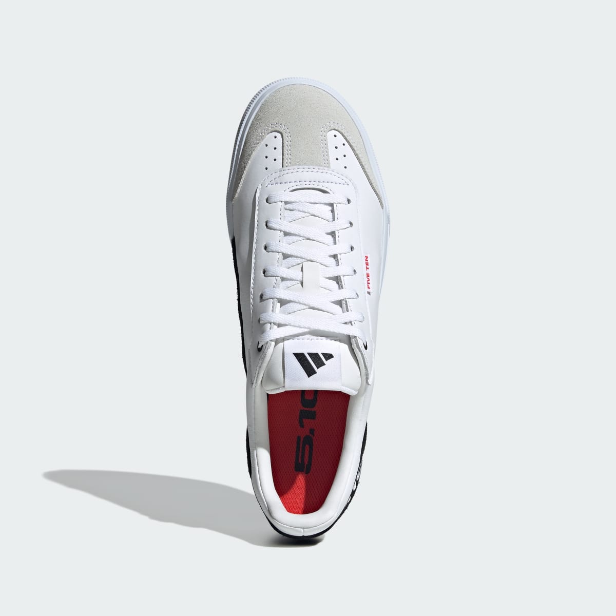 Adidas Men's SLEUTH DLX 2 Shoes - Cloud White / Cloud White / Core Black - Image 2