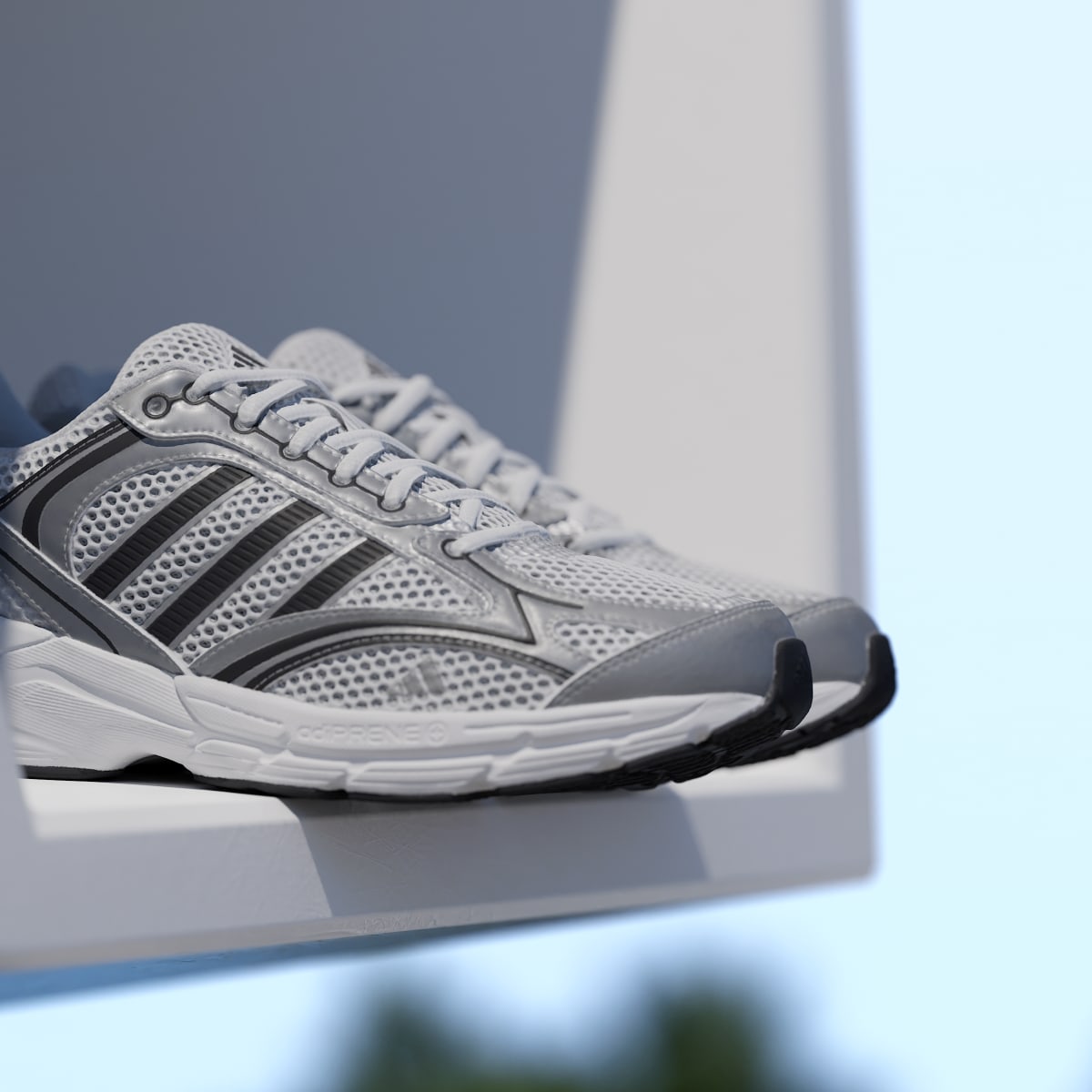 Adidas Men's SPIRITAIN 2000 Shoes - Cloud White / Silver Metallic / Core Black - Image 10