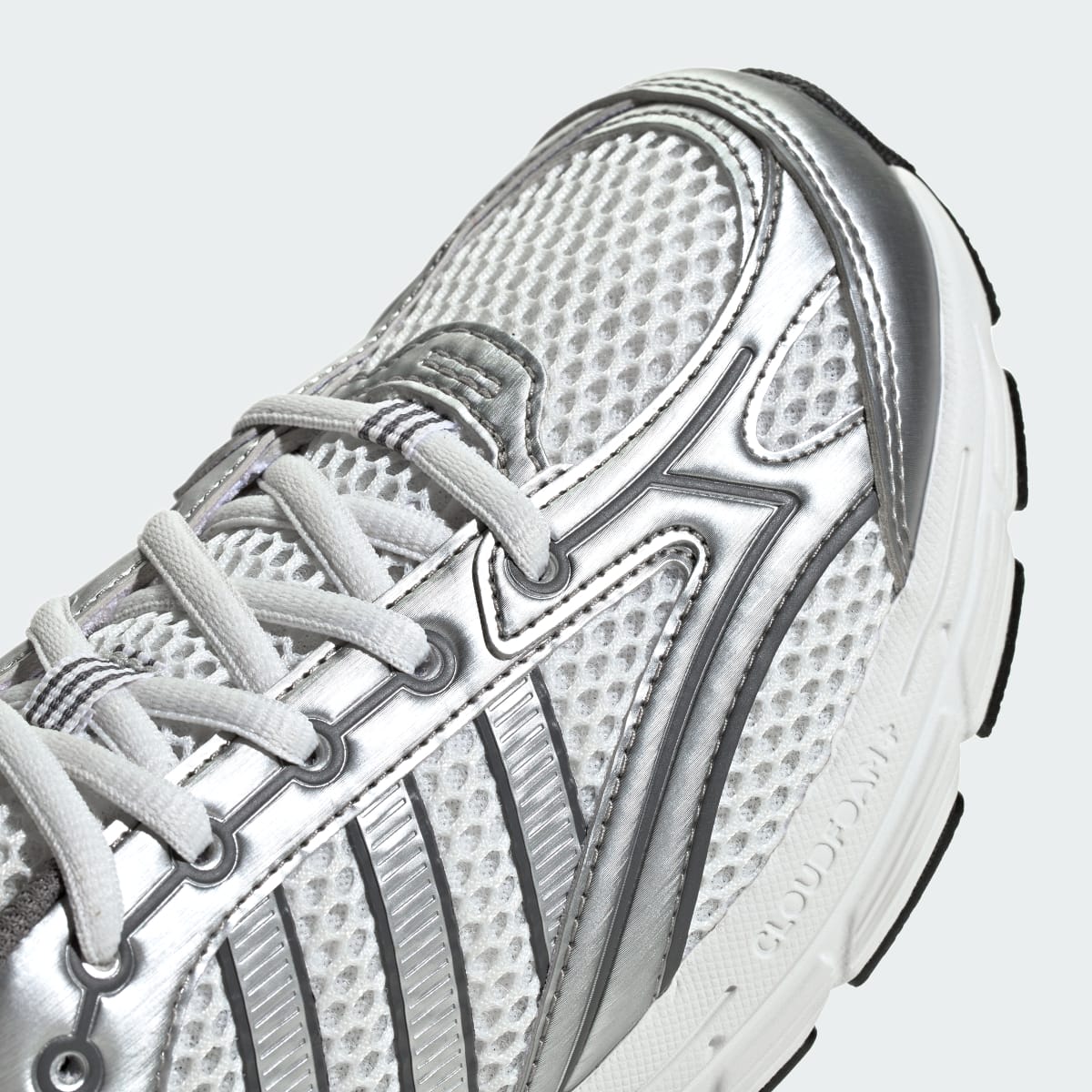 Adidas Kids' SPIRITAIN SHOES JUNIOR - Crystal White / Silver Metallic / Grey Four - Image 8