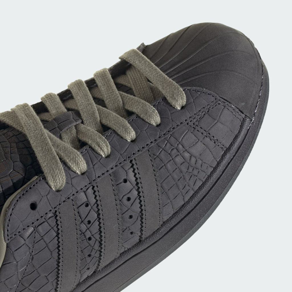 Adidas Women's SUPERSTAR II shoes - Utility Black / Grey Six / Clay - Image 9