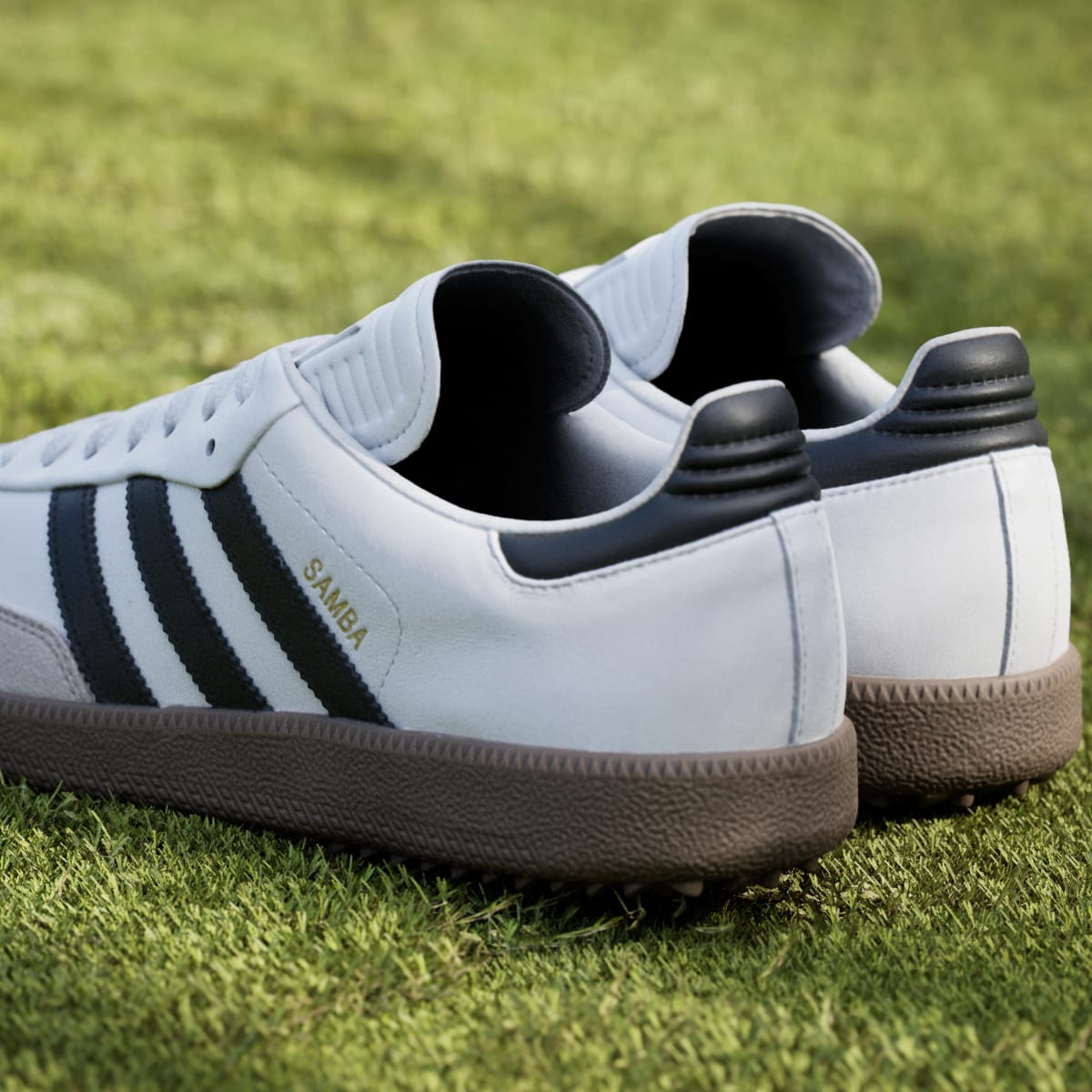Adidas Men's Samba Spikeless Golf Shoes - Cloud White / Core Black / Gum - Image 10