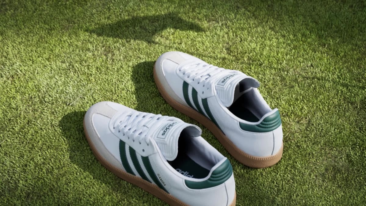 Adidas Men's Samba Spikeless Golf Shoes - Cloud White / Collegiate Green / Gum - Image 2