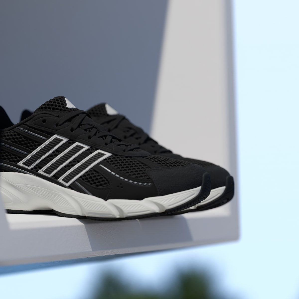 Adidas Women's TECHNOCHAOS 2000 SHOES - Core Black / Core Black / Off White - Image 10