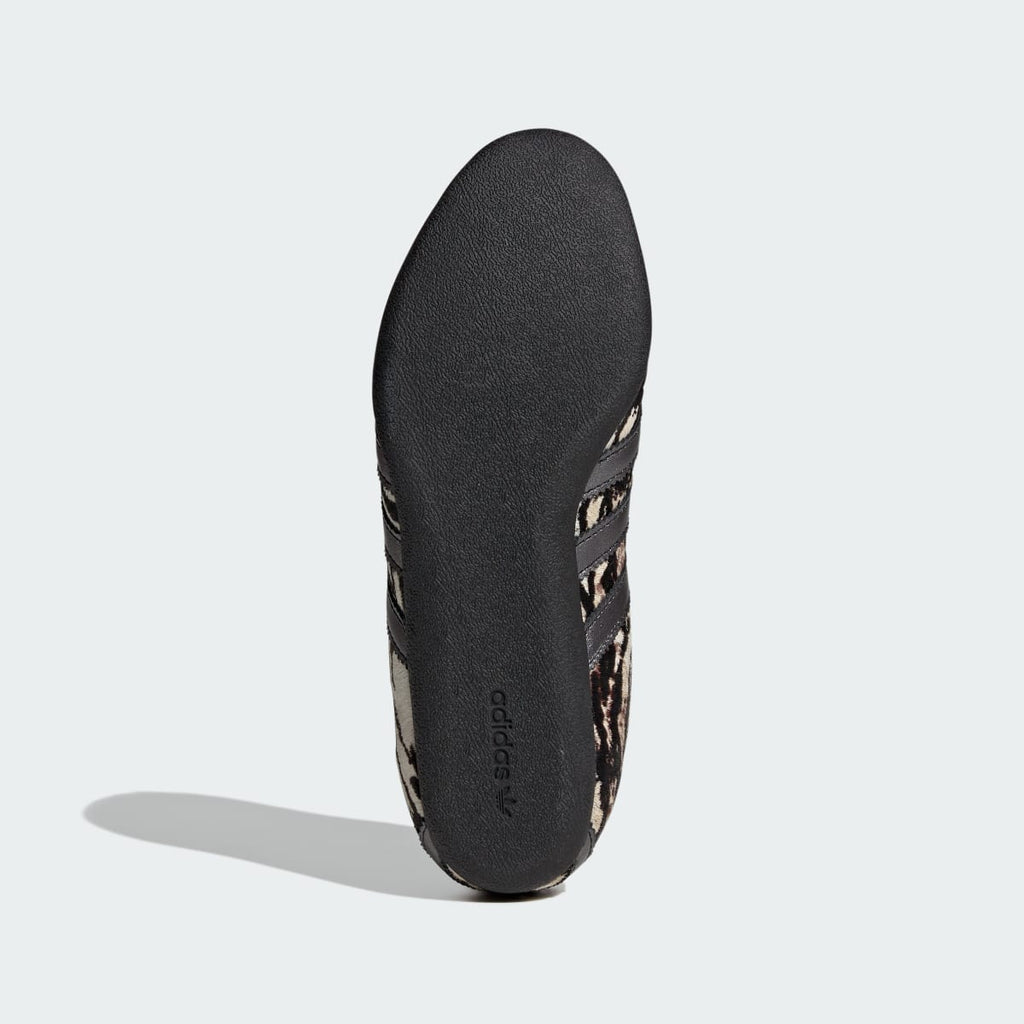 Adidas Women's TOKYO SHOES - Off White / Core Black / Wonder White - Image 4