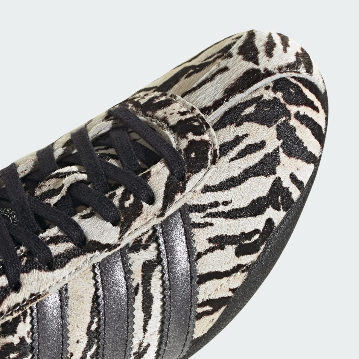 Adidas Women's TOKYO SHOES - Off White / Core Black / Wonder White - Image 10