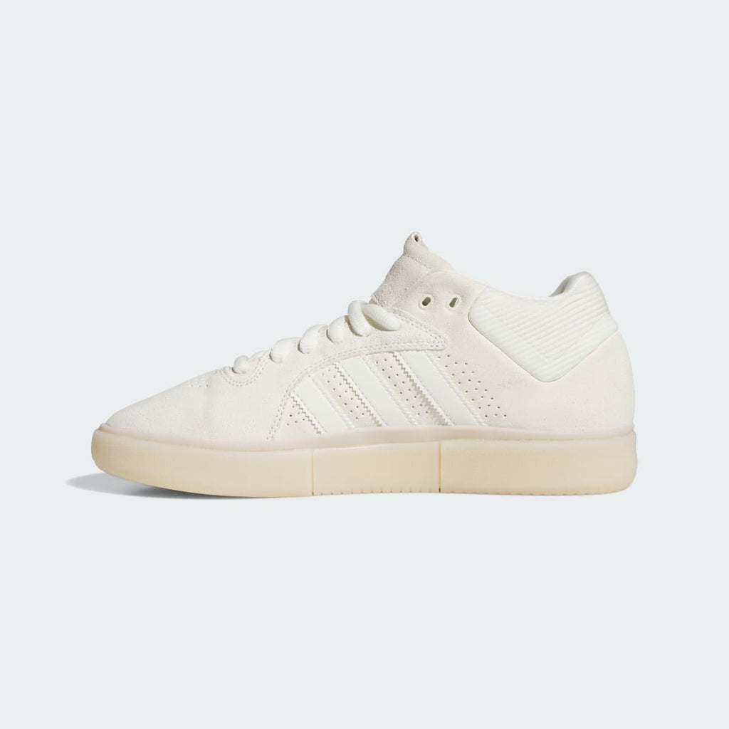 Adidas Men's TYSHAWN Shoes - Off White / Off White / Gold Metallic - Image 6