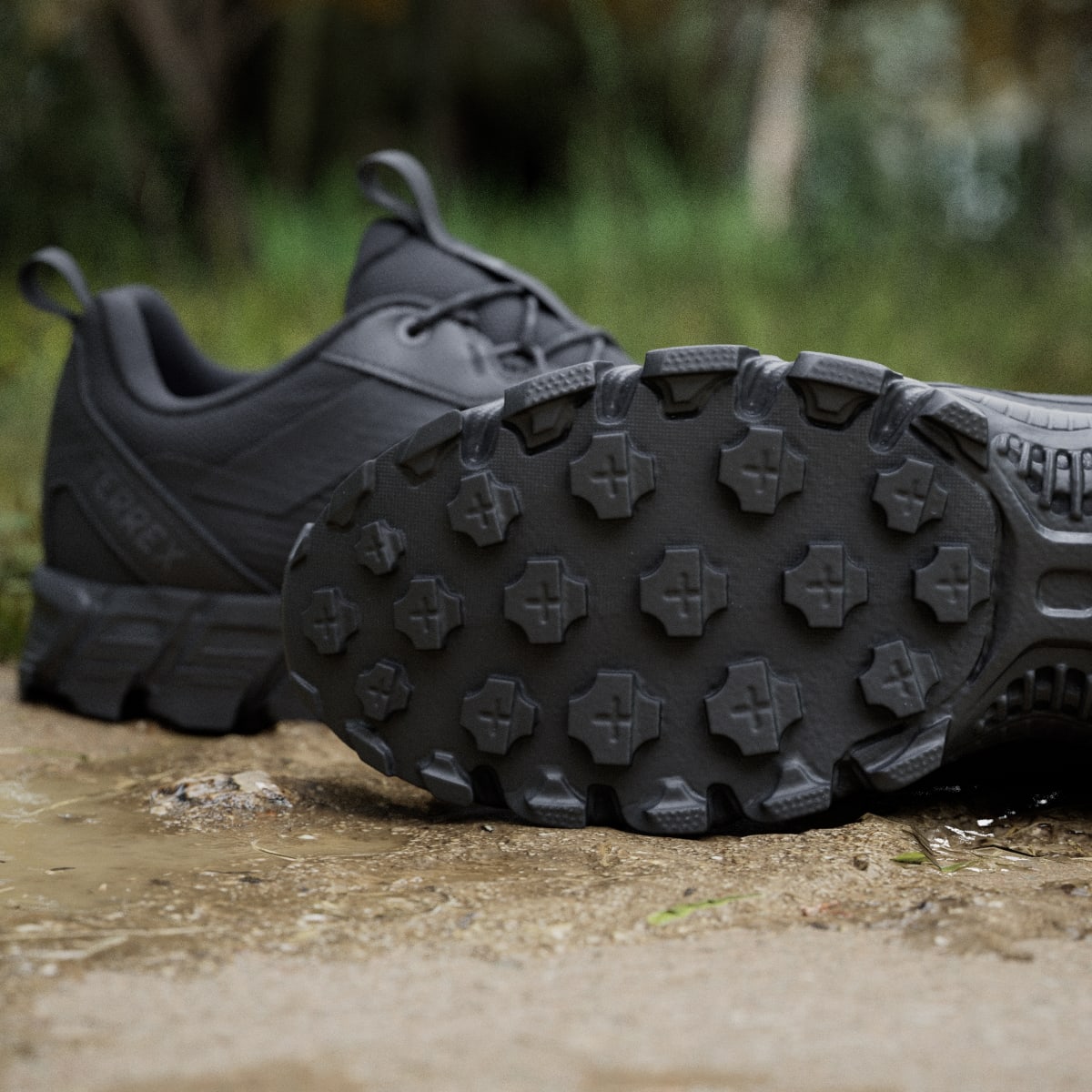 Adidas Men's Terrex Rockadia Hiking Shoe - Core Black / Carbon / Core Black - Image 11
