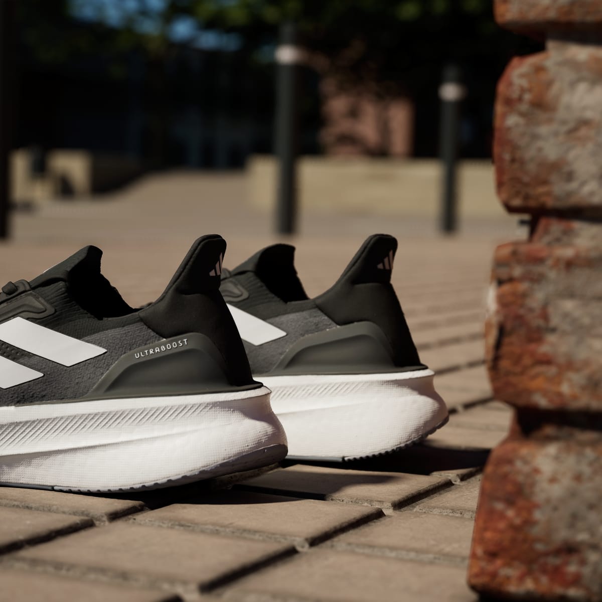Adidas Women's Ultraboost 5X Shoes - Core Black / Cloud White / Carbon - Image 10