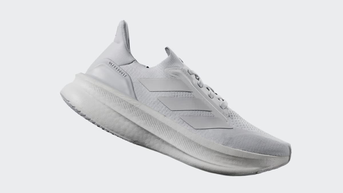 Adidas Women's Ultraboost 5X Shoes - Cloud White / Cloud White / Core Black - Image 2
