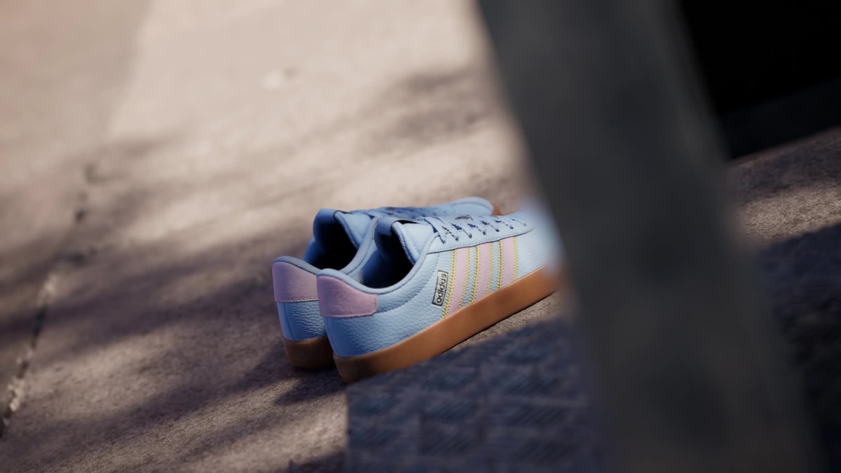 Adidas Women's VL COURT 3.0 SHOES - Clear Sky / Clear Pink / Gold Metallic - Image 2