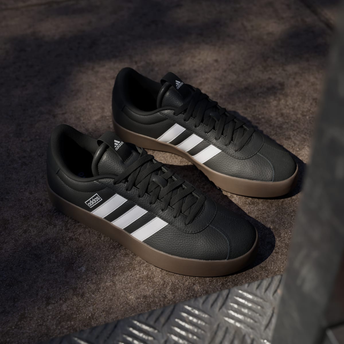Adidas Men's VL Court 3.0 Shoes - Core Black / Cloud White / Gum - Image 5