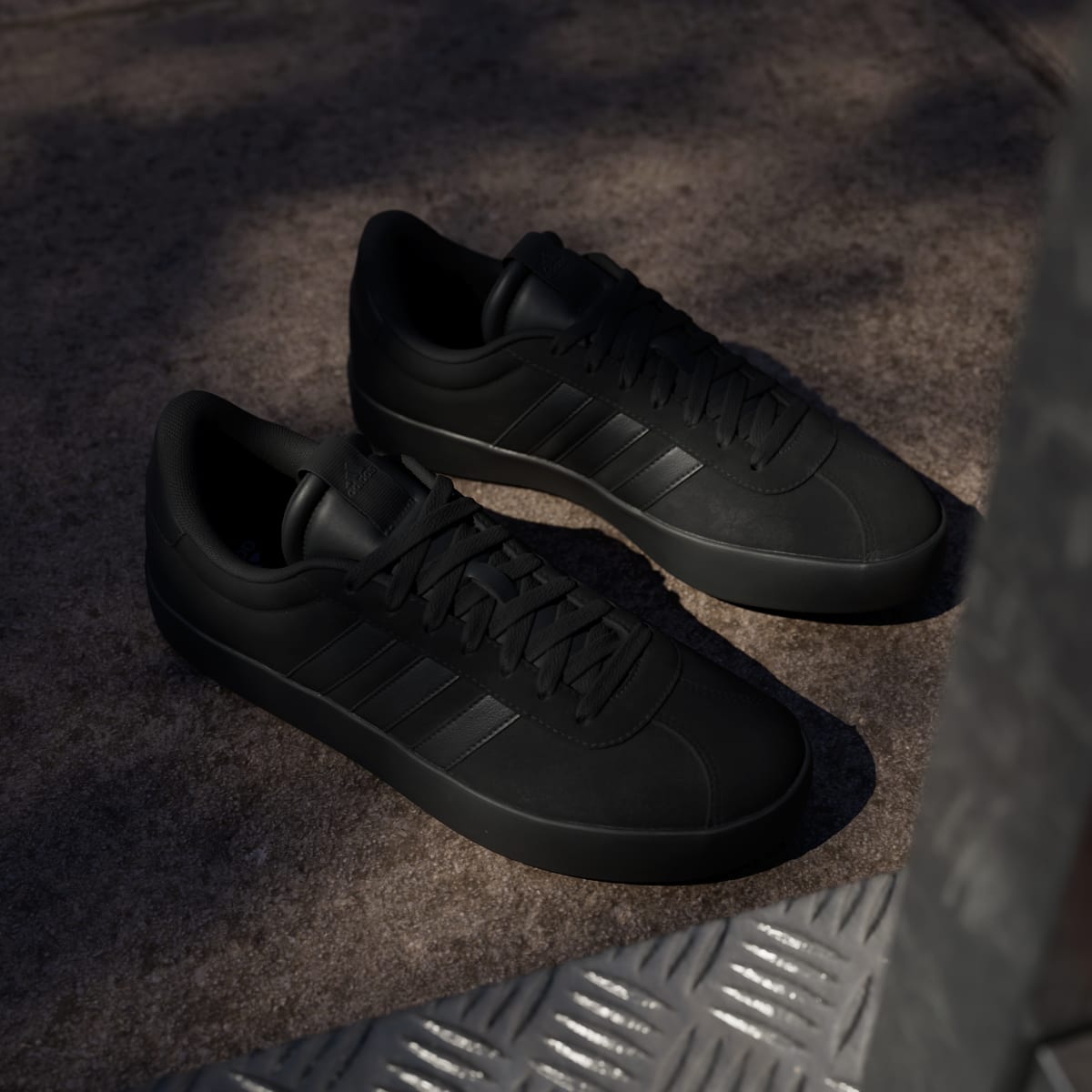 Adidas Men's VL Court 3.0 Shoes - Core Black / Core Black / Core Black - Image 5