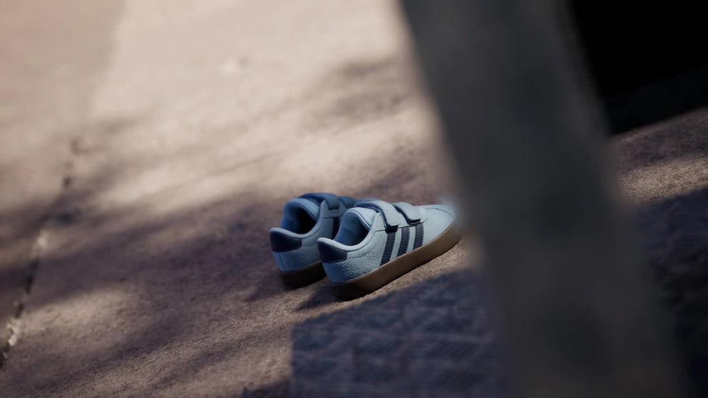 Adidas Kids' VL Court 3.0 Shoes - Clear Sky / Night Indigo / Gum - Image 2