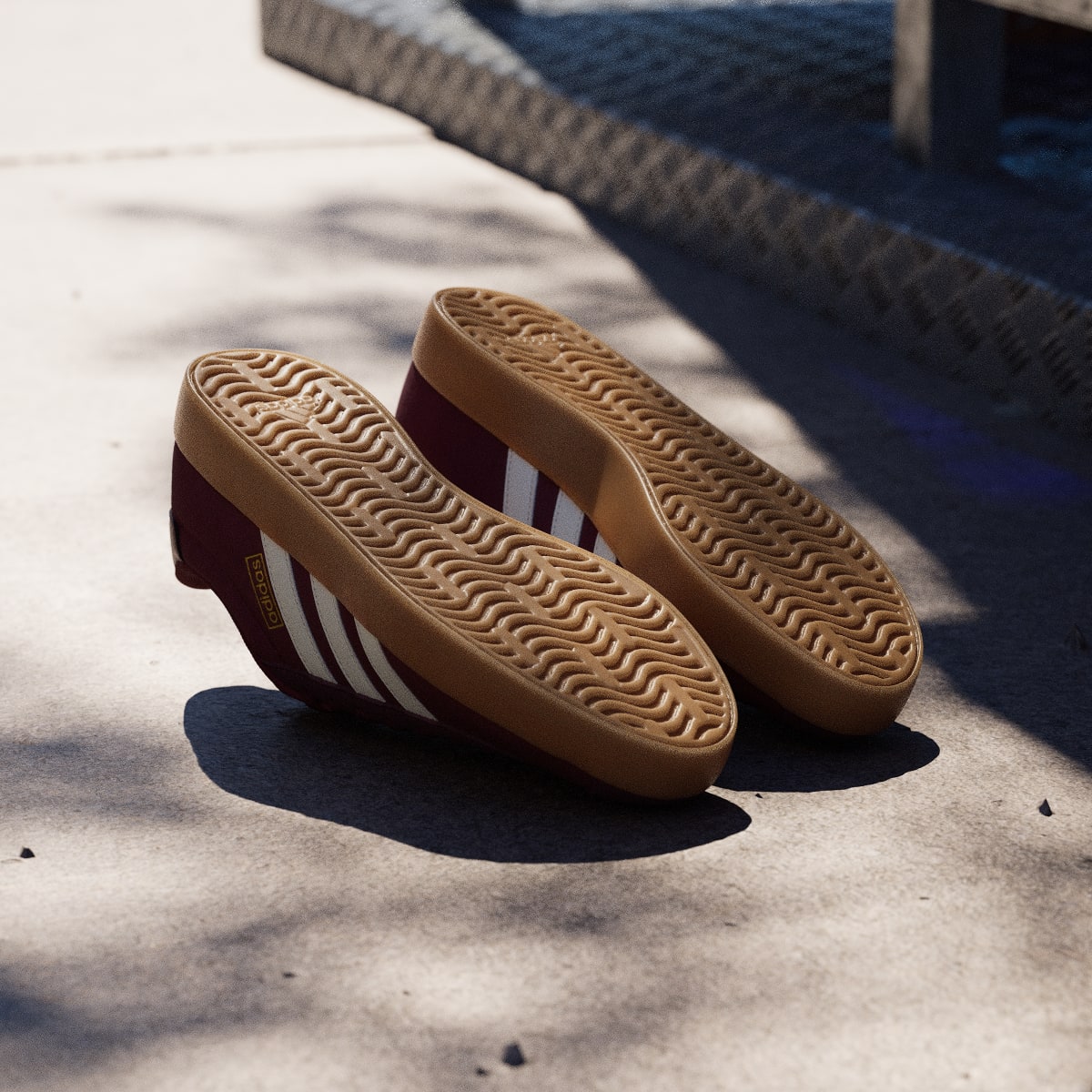 Adidas Men's VL Court 3.0 Shoes - Shadow Red / Off White / Maroon - Image 4