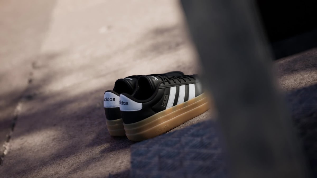 Adidas Women's VL Court Bold Shoes - Core Black / Cloud White / Cyber Metallic - Image 2