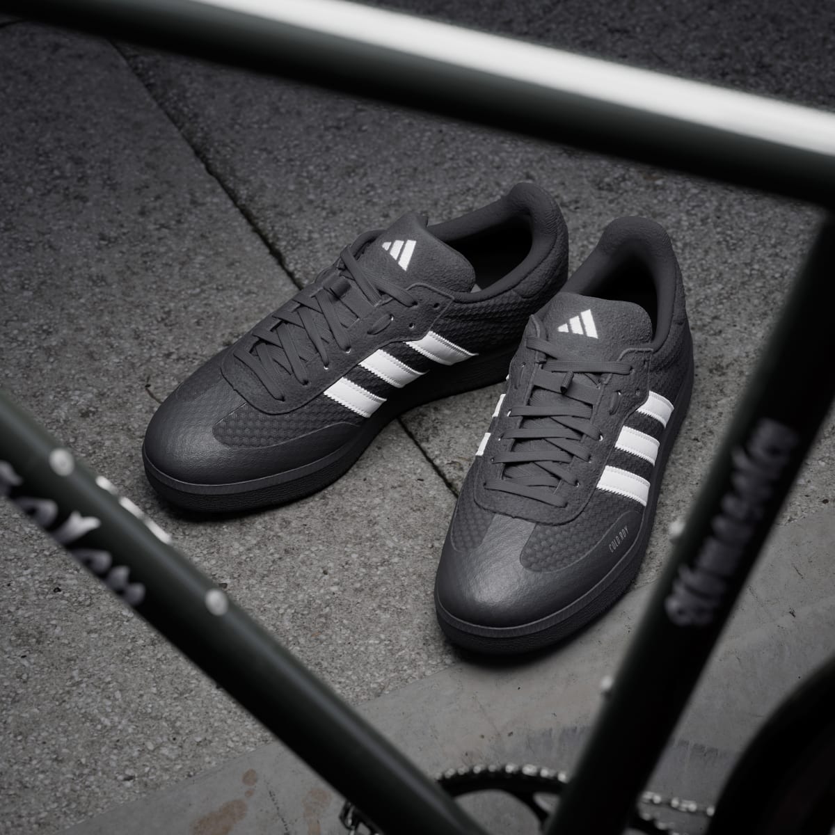 Adidas Men's Velosamba Cold.Rdy Cycling Shoes - Core Black / Cloud White / Zero Metalic - Image 5
