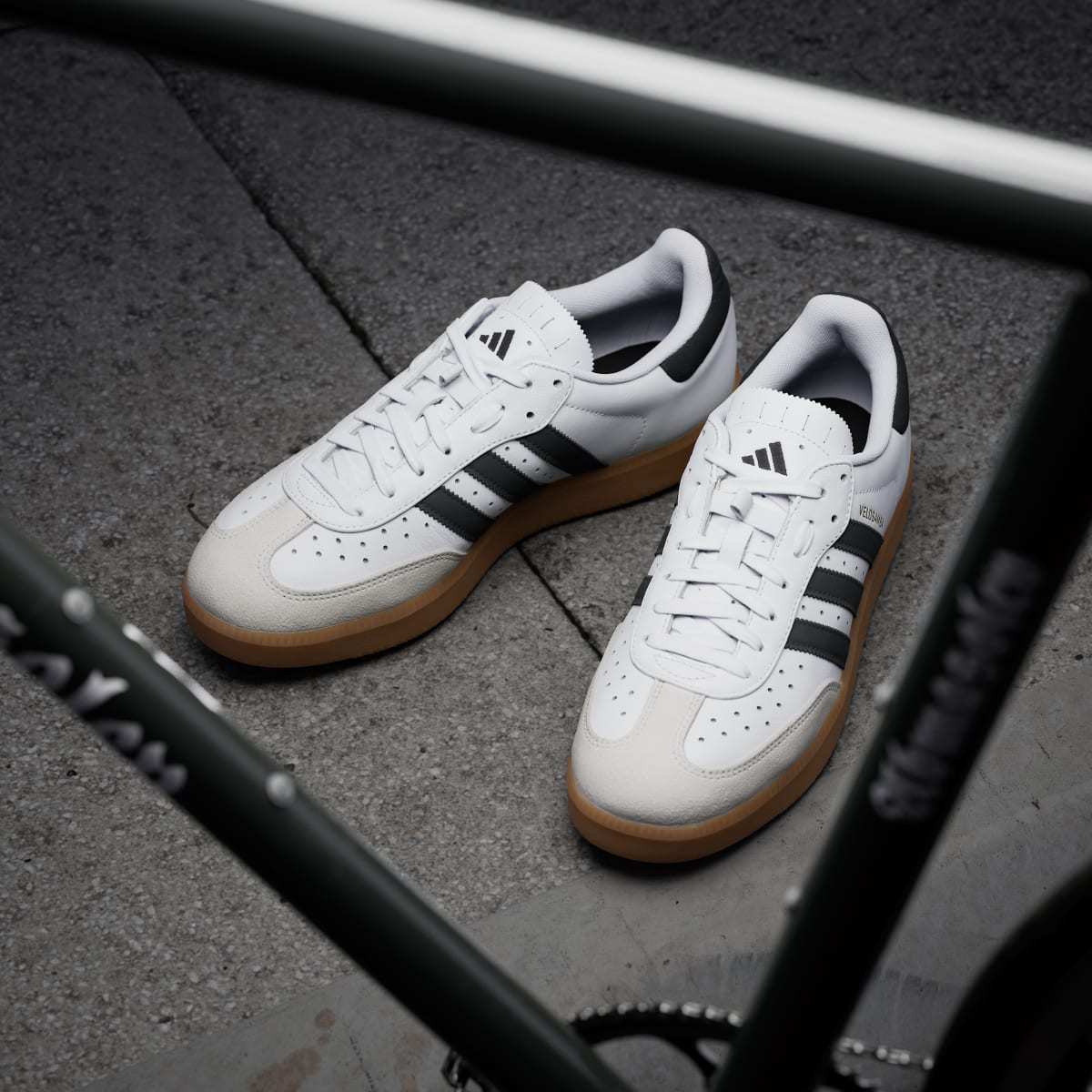Adidas Men's Velosamba Leather Shoes - Cloud White / Core Black / Gold Metallic - Image 5