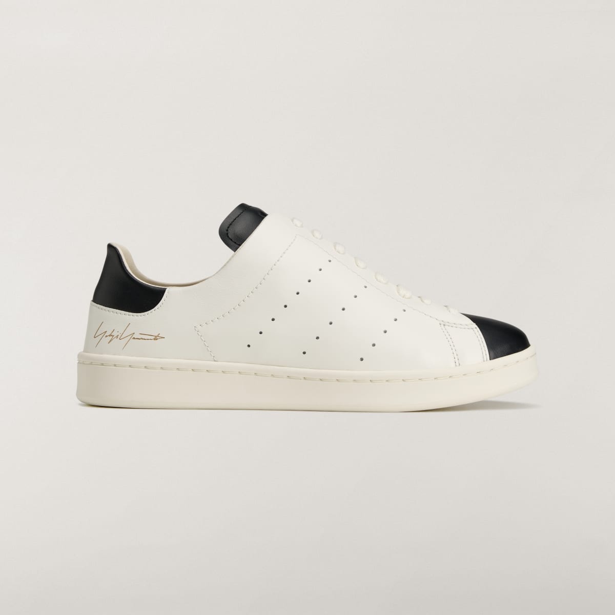 Adidas Women's Y-3 DIAGONAL STAN SMITH Sneakers - Off White / Off White / Black - Image 1
