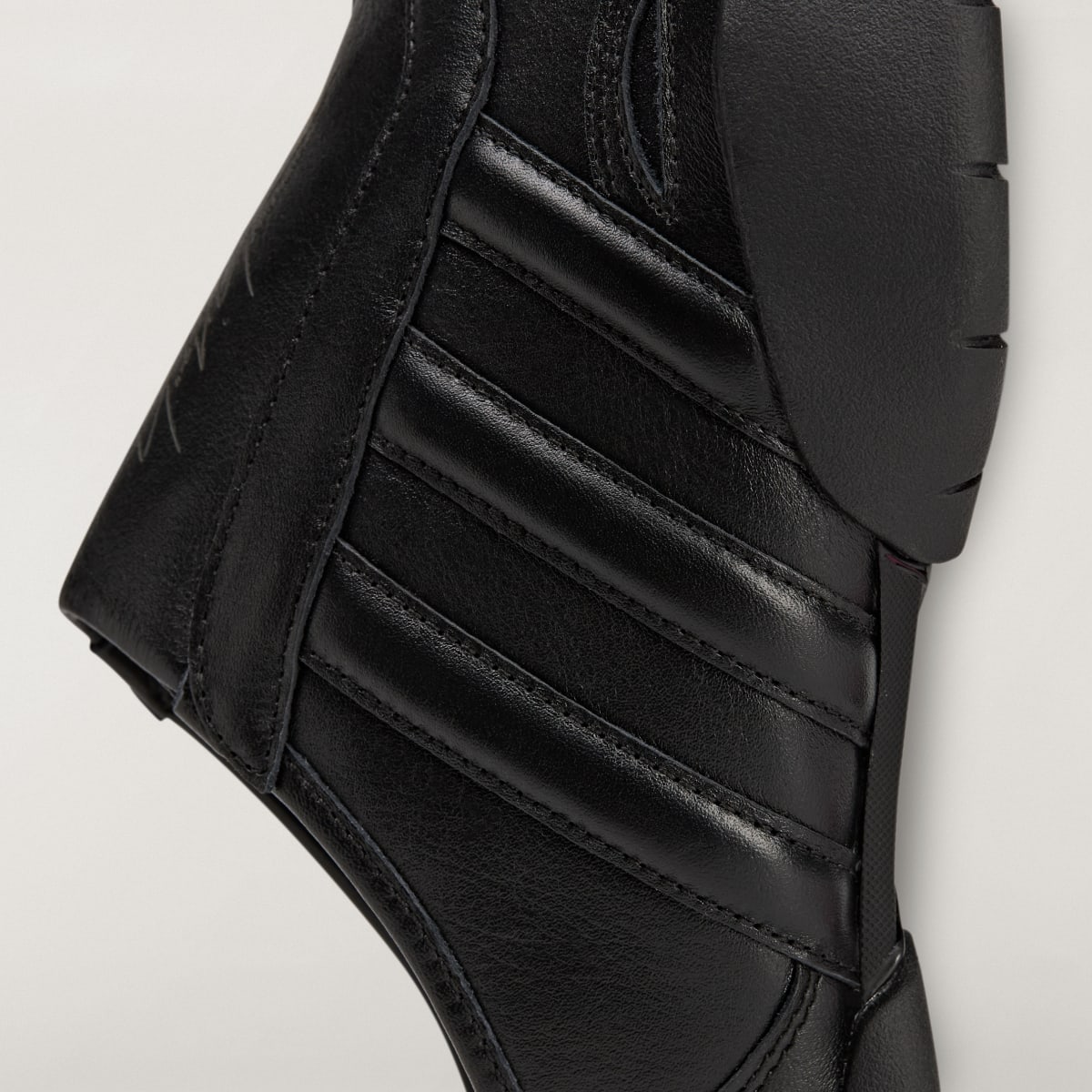 Adidas Men's Y-3 REGU MULE - Black / Black / Black - Image 8