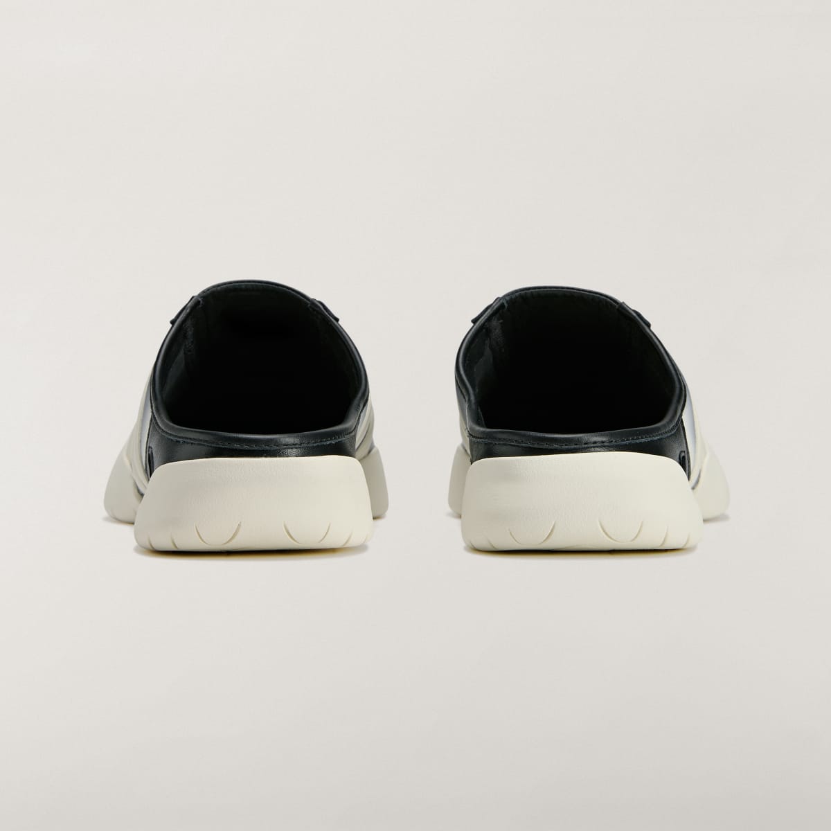 Adidas Men's Y-3 REGU MULE - Black / Off White / Black - Image 5