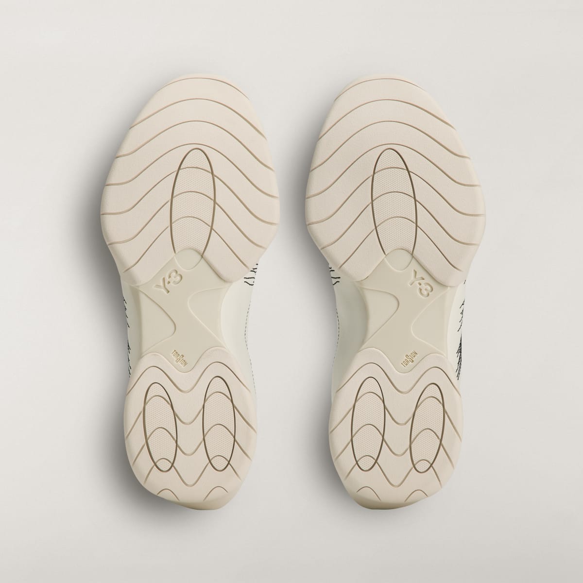 Adidas Men's Y-3 REGU Trainers - Off White / Black / Alumina - Image 4